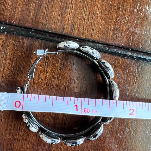 Marlyn Schiff Black & White Snake Print Hoop Earrings - Picture 6 of 6